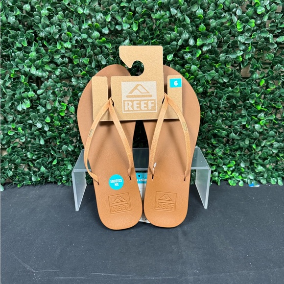 REEF CUSHION SLIM - W6 - Picture 1 of 11